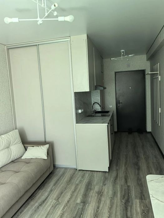 Продам квартиру студию в мкр. Юбилейный 9.2 млн