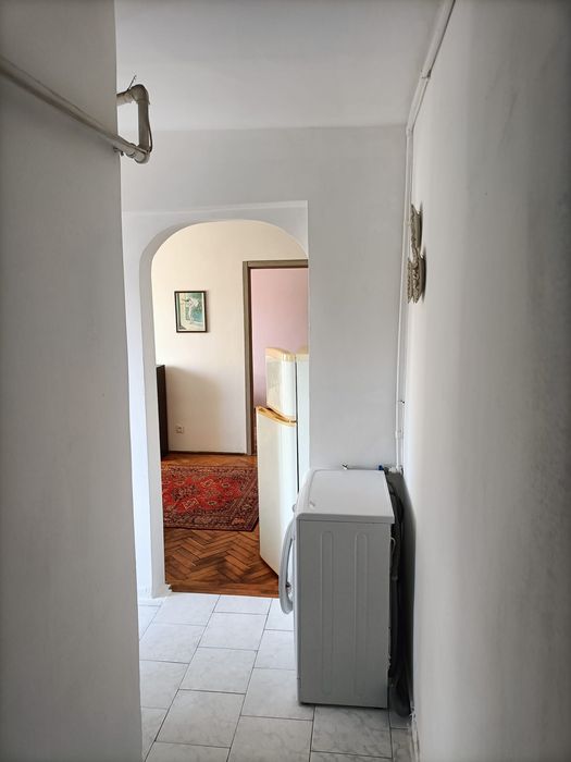 Inchiriere apartament  doua  camere