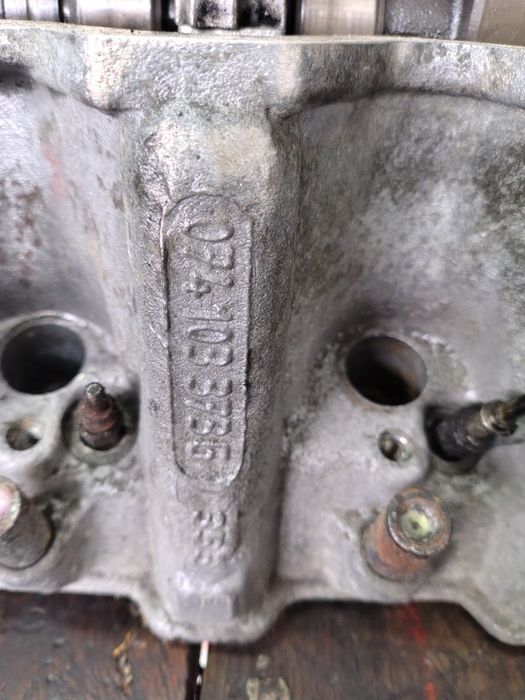 Глава за Фолксваген ЛТ / Транспортер Т4 / LT / Transporter T4 2.5  TDI