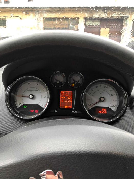 На части Peugeot 308 Бензин 1.6 16V VTi  5FW (EP6) 120 к.с. 2008