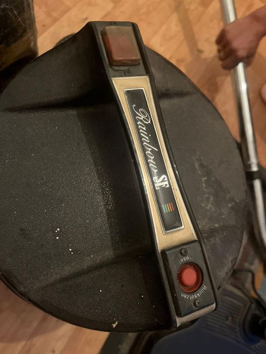 Продам качественный пылесос