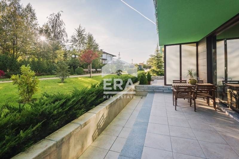 Продава се Двустаен апартамент в София, Симеоново - 109 кв.м за 3028 €/кв.м - Снимка #2