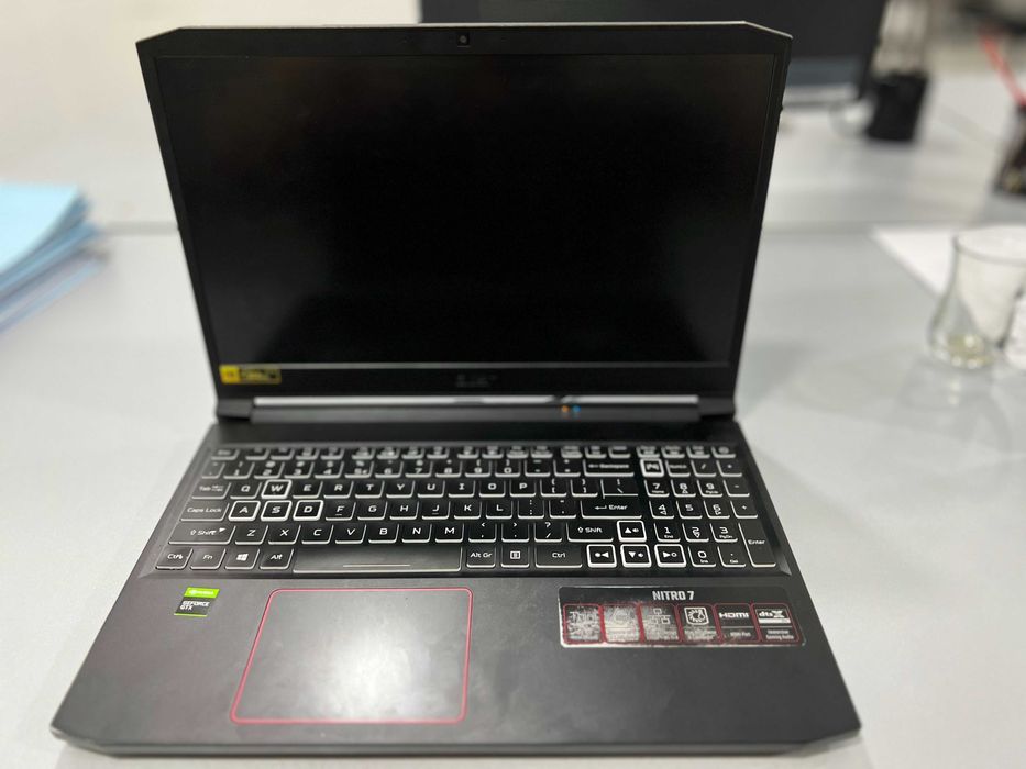 Nitro 7 CORE i7 holati zo'r