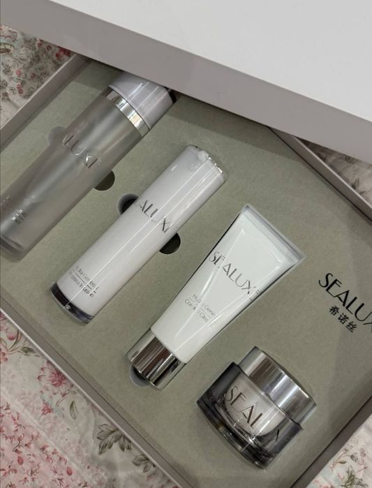 Sealuxe косметический набор 4/1