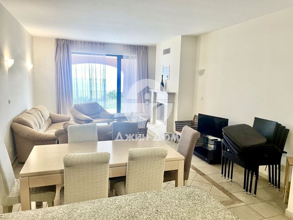 Продава се Тристаен апартамент в с. Топола, Област Добрич - 124 кв.м за 1130 €/кв.м - Снимка #1