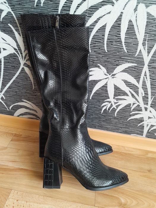 Кожаная женская обувь