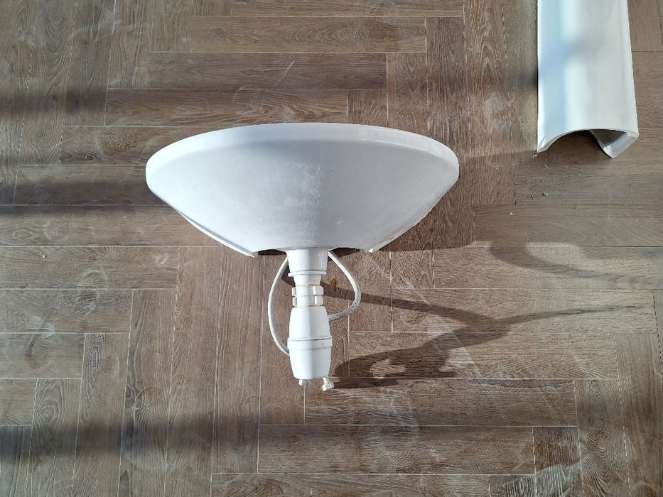 Раковина с ножкой