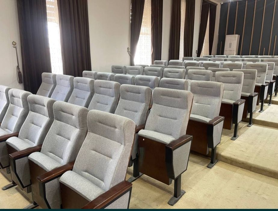 Кресло стул для активного зала