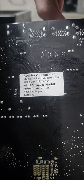 Asus Prime H310M-E

E.