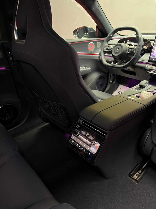 Продается Zeekr 001 Ultra + 2026