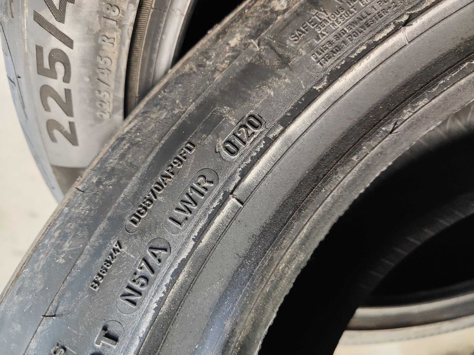 Лятна гума 235/55/17 Dunlop