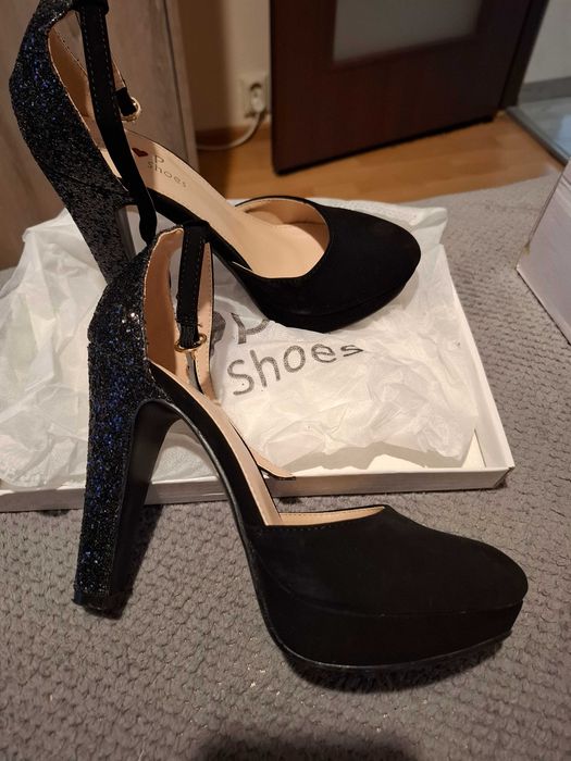 Pantofi negri eleganti cu platformă nr 38