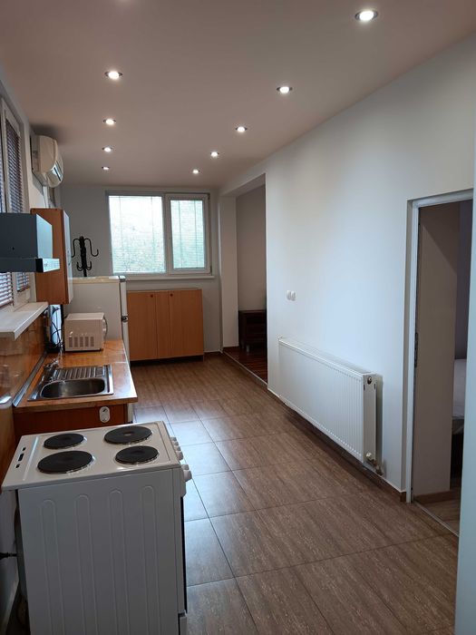 Дава се под наем Тристаен апартамент в с. Чайка, Област Варна - 70 кв.м за 800 € - Снимка #1