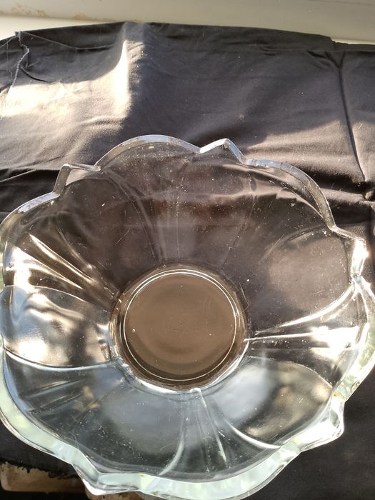 Посуда фарфоровая,  разная