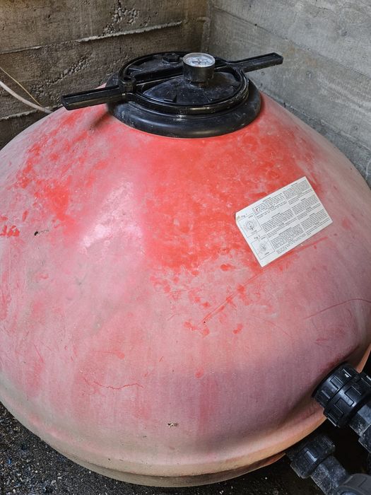 Vand instalatie piscina si accesorii