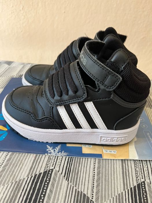 Adidas детски маратонки