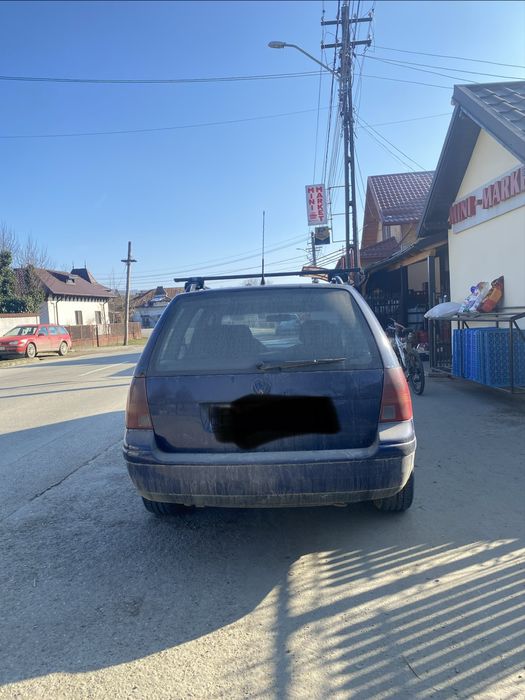 Vand vw golf 4 , motor 1.9Axr, perfect functionar