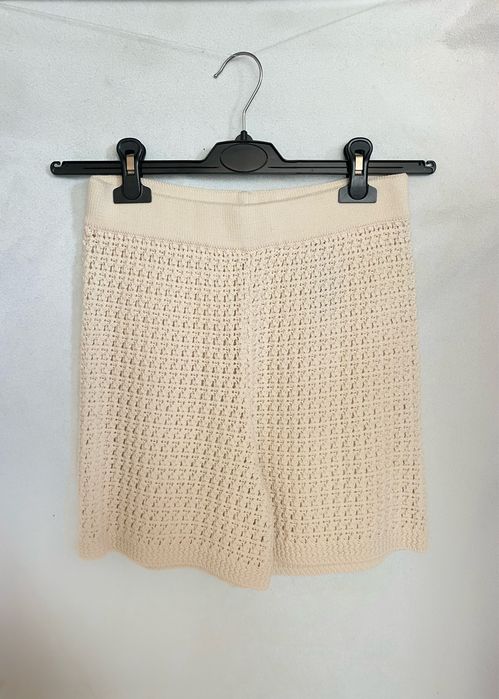 Massimo Dutti - Къси панталони по 20€