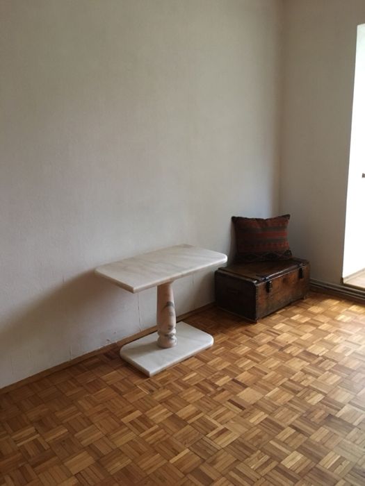 Masa marmura , marmura de Ruschita