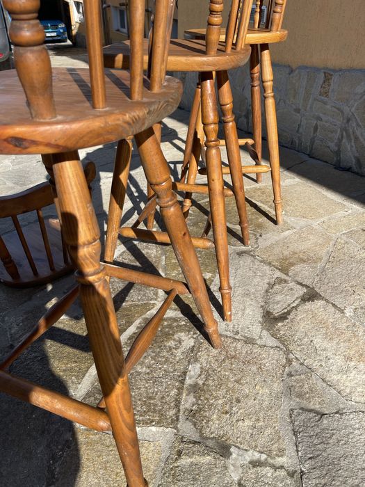 Дървени столове тип щъркел