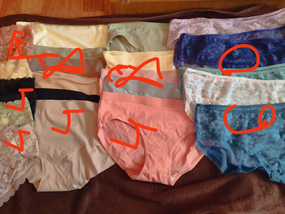 Продам женские плавки.