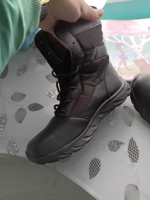 Bocanci militari sau de iarnă  42