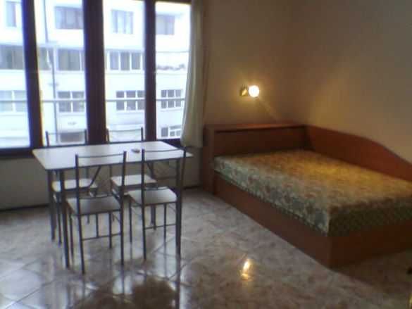 Дава се под наем Едностаен апартамент в Бургас, Лазур - 35 кв.м за 125 € - Снимка #4