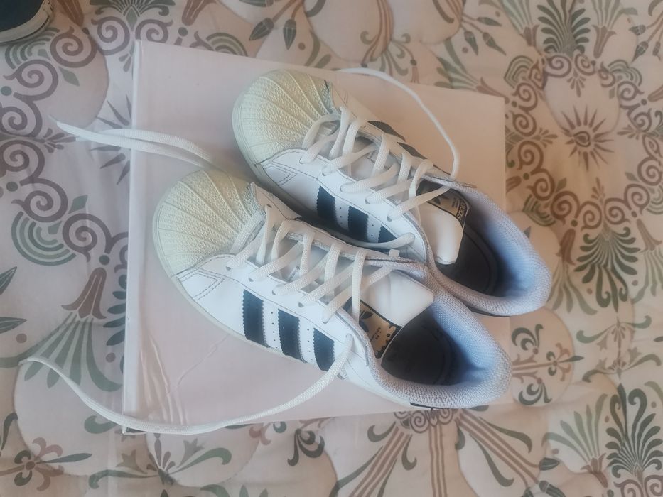 Детски маратонки от естествена кожа - ADIDAS