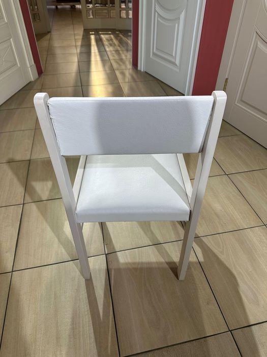 Стулья из массива бука