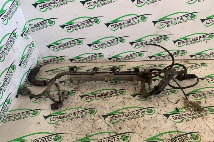 Rampa injectoare 036 133 319 Volkswagen VW Polo a 3-a generatie 6N