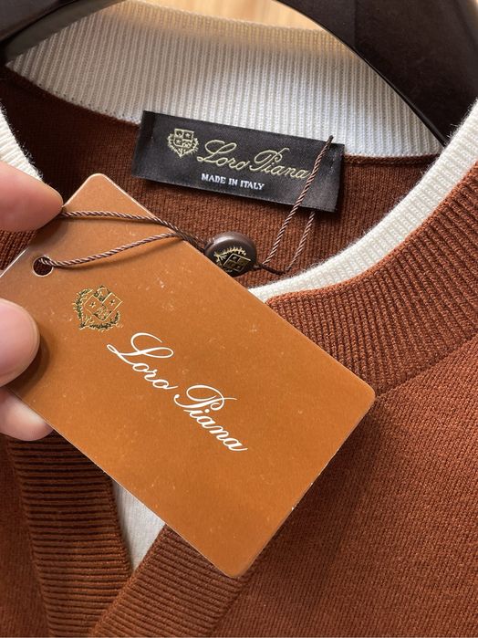 Bluza Loro Piana , calitate premium , pe comanda , noua , M
