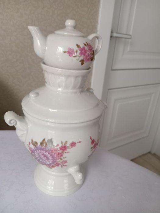 Чайники эмалированые. набор