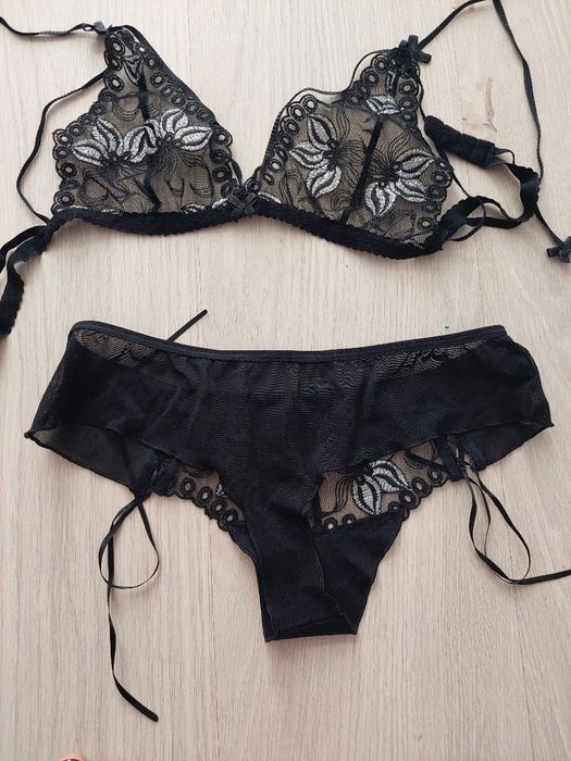 Комплект бельо в черно