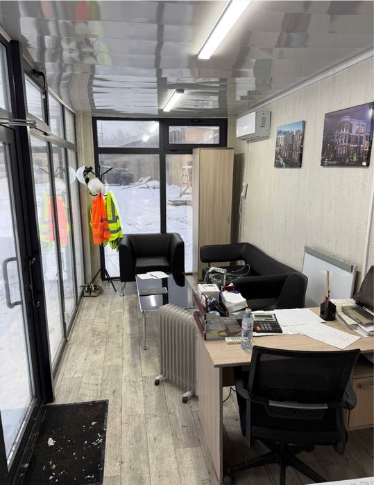 Продается офис продаж в контейнером стиле