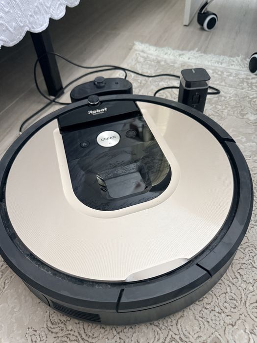 Aspirator Inteligent IROBOT ROMBA
