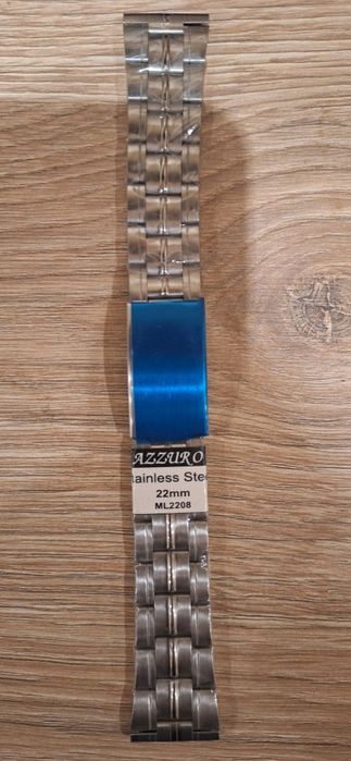 Часовници,фотоапарати,метален шах табакери карти,др.