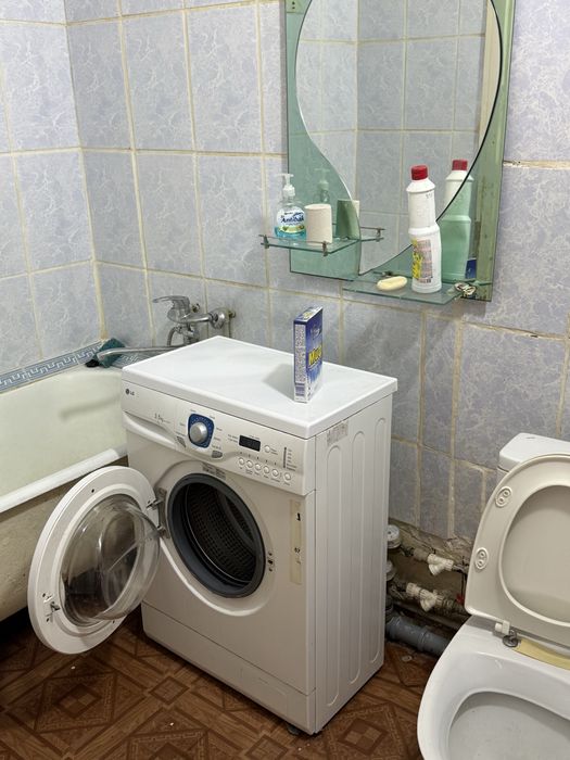 Сдам двухкомнатную квартиру 20мкр.