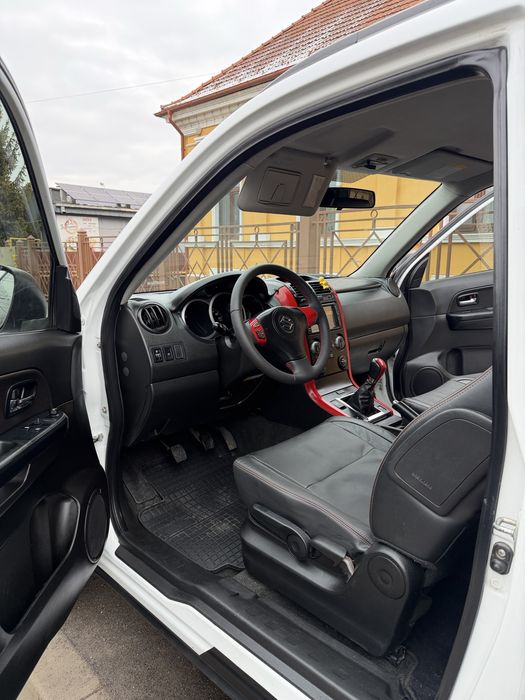 Suzuki Grand Vitara  Editie limitata ,BlackWhite’