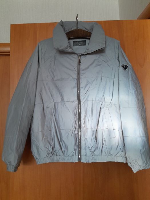 Продам куртки на весну недорого