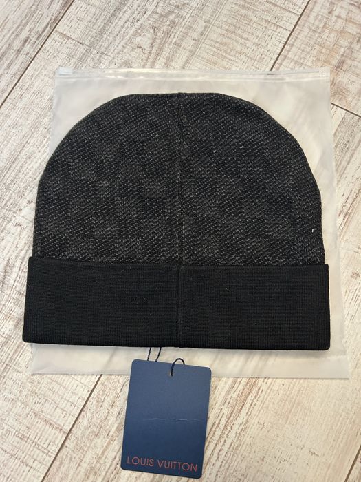 Caciula louis vuitton