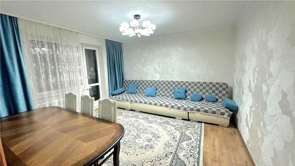 Продам улучшенную 3-хкомнатную квартиру на Голубых Прудах