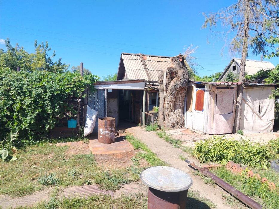 Продам дачу в хорошем районе