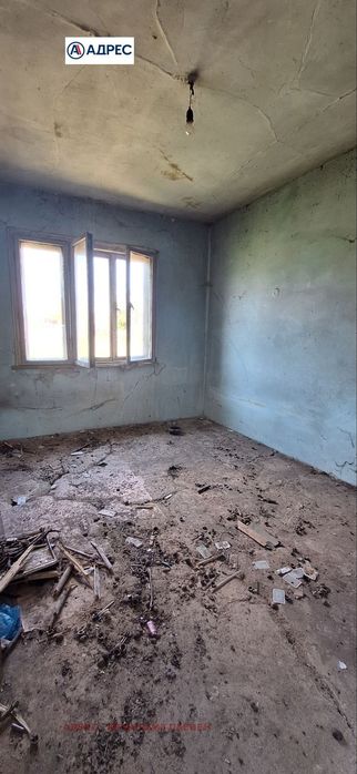 Къща в Плевен, област-с.Горна Митрополия площ 75 цена 22000