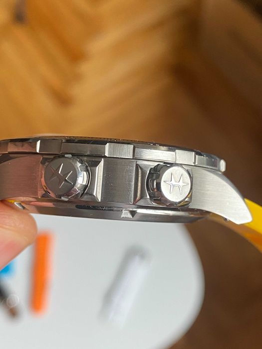 Продавам оригинален Мъжки часовник Hamilton Khaki Aviation X-Wind