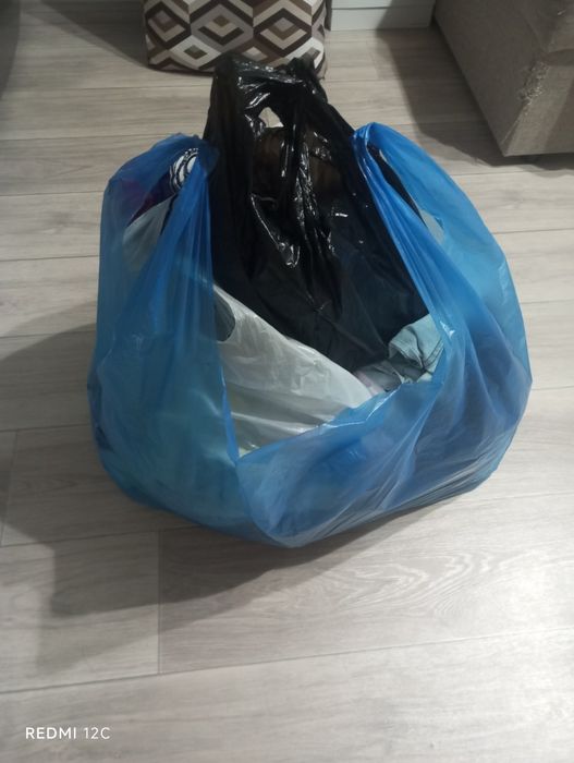 Продам пакет вещей