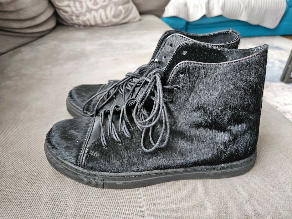 Сникърси естествен косъм pult.bg