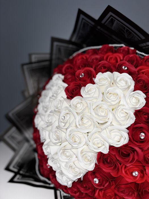 Buchet de 101 trandafiri perlat