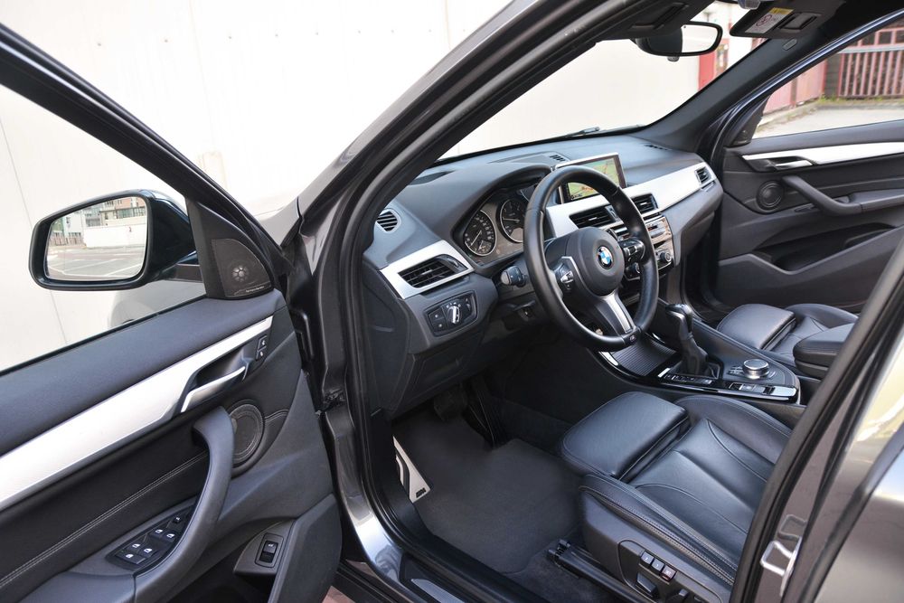 BMW X1 / M-PAKET / Automat / Harman Kardon / Keyless / Panoramic