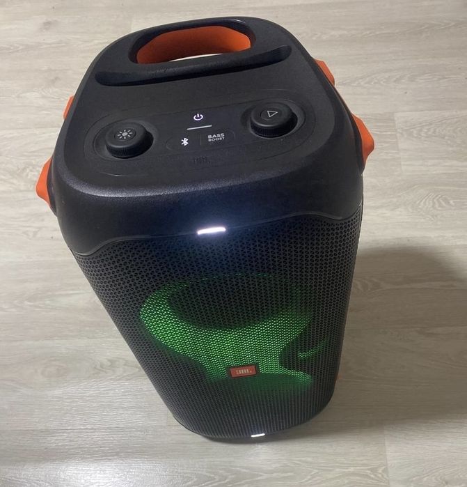 Колонка jbl partyBox