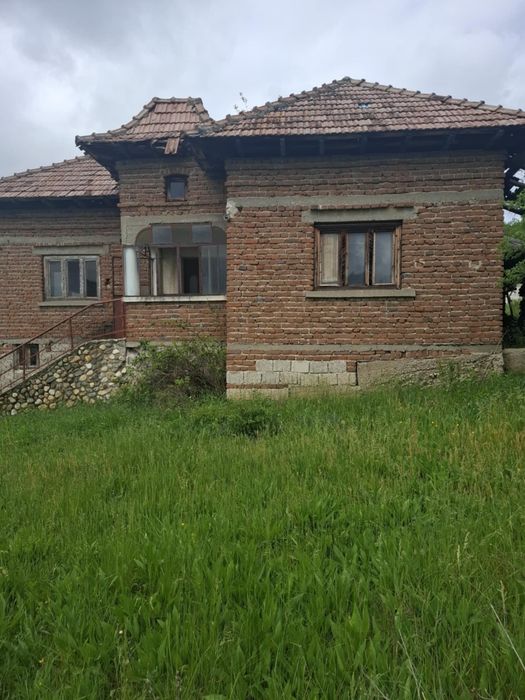 Vând teren +casă în Com:Băbana , Jud : Argeș cu o suprafață de teren d